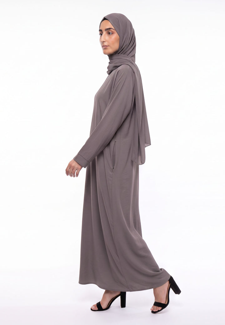 Luxury Bedrock Everyday Closed Abaya with Zip Pockets – Crepe