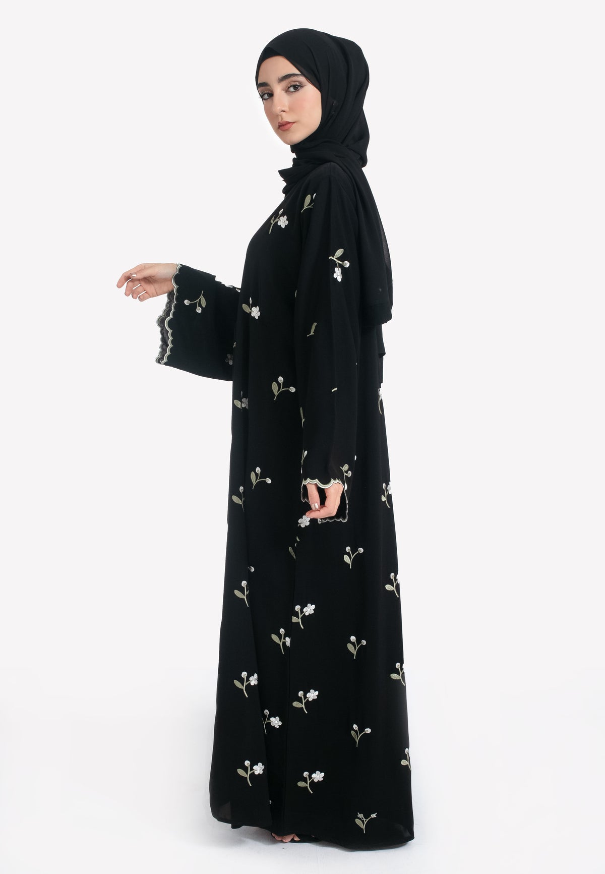 Side of Maternity Closed Abaya