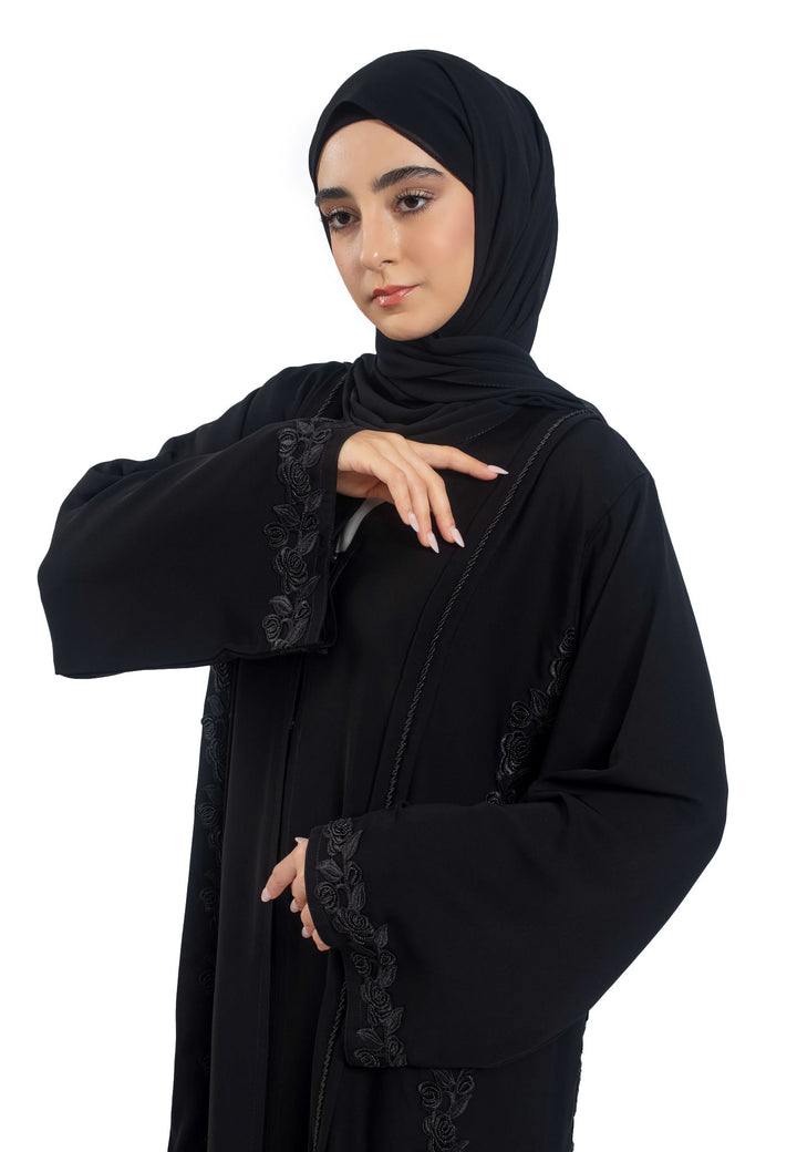 Intricate Lace details on Black Abaya