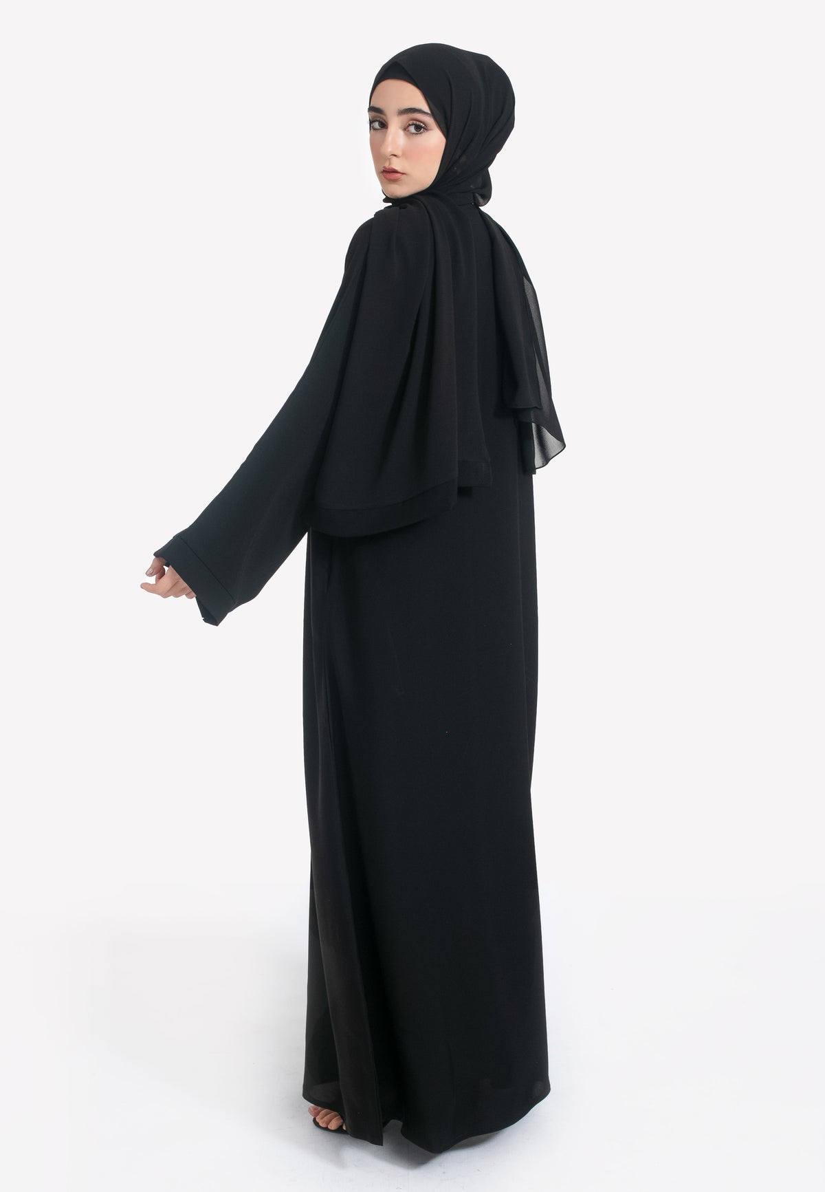 Plain Black Closed Abaya