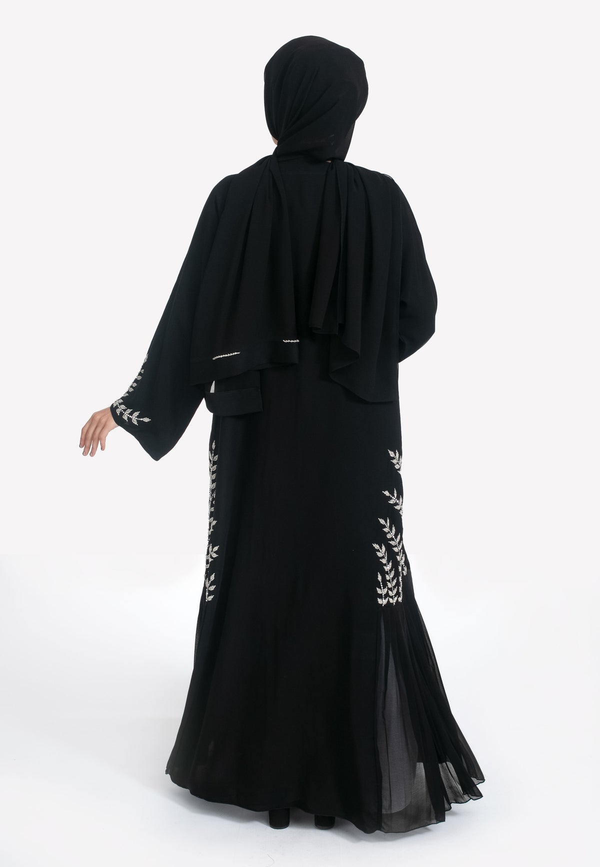 Back of Black Pleated Abaya
