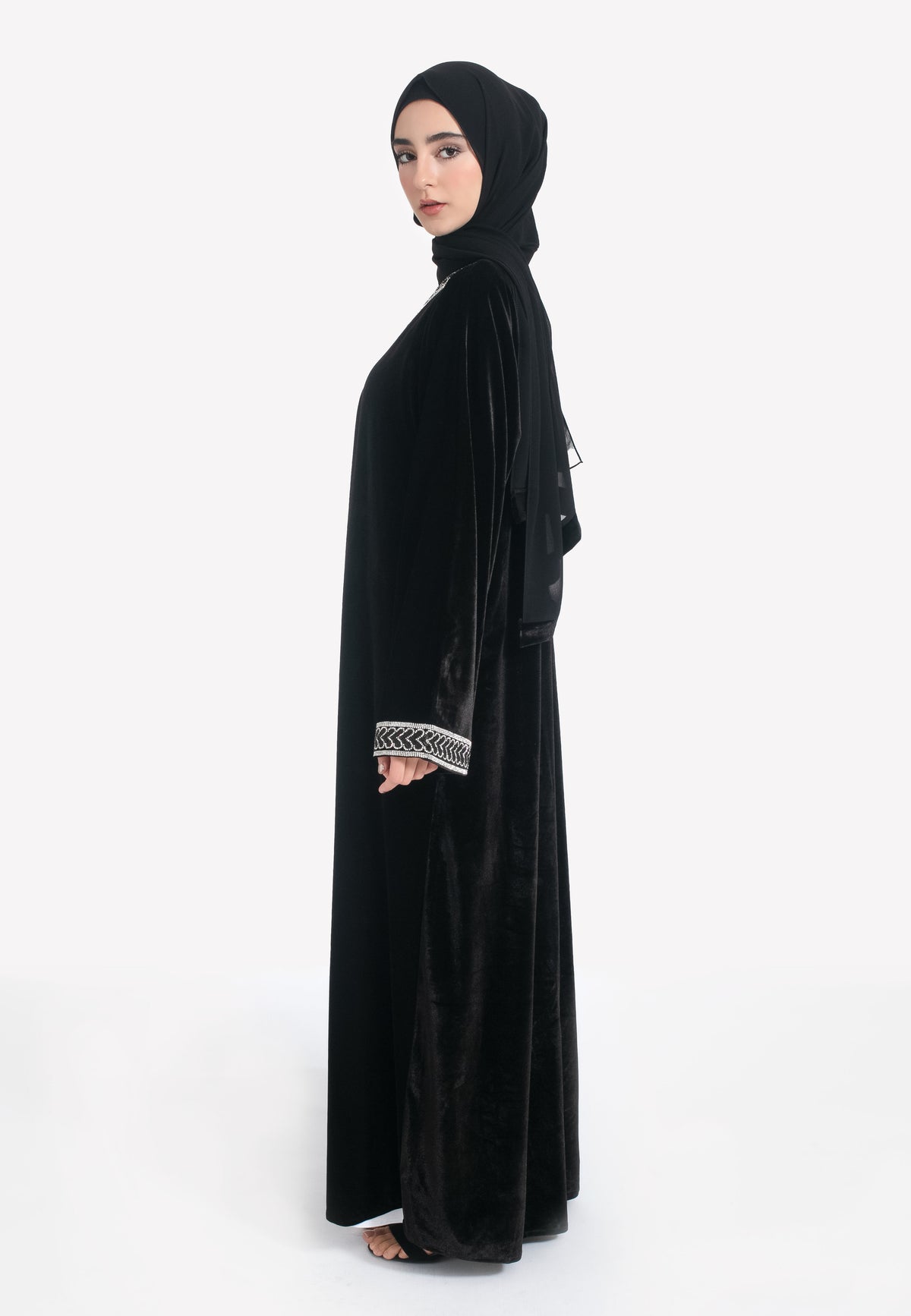 Side of Black Velvet Abaya