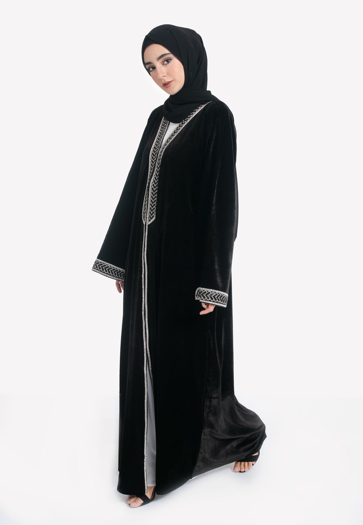 Side of Black Velvet Abaya - Closed