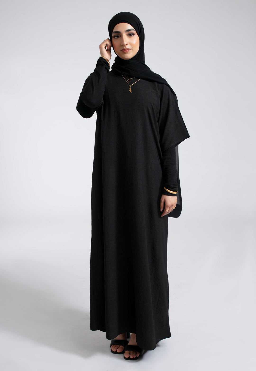 Black Inner Slip Dress With Pockets Online - Hayah Al-Muslimah Black Inner Slip Dress With Pockets Online - Hayah Al-Muslimah