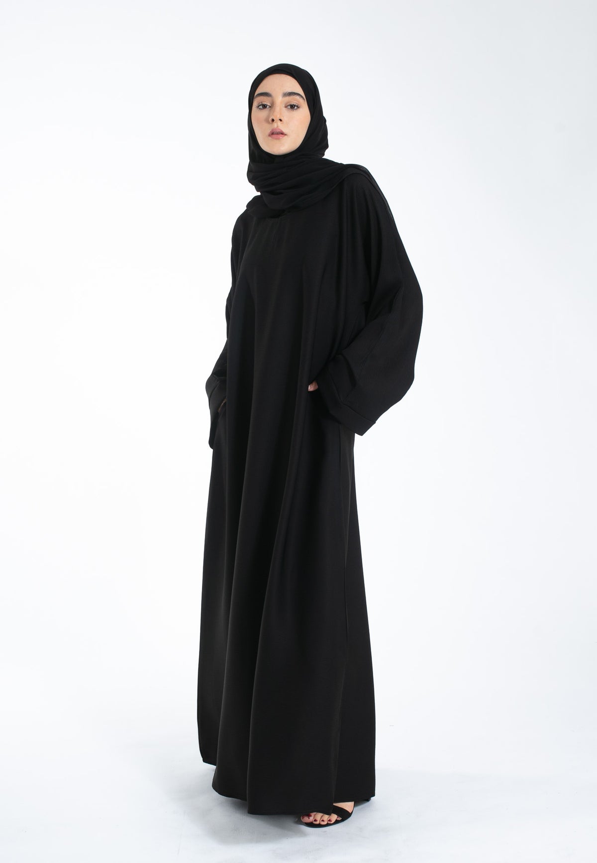 Black Textured Abaya With Zip Pockets