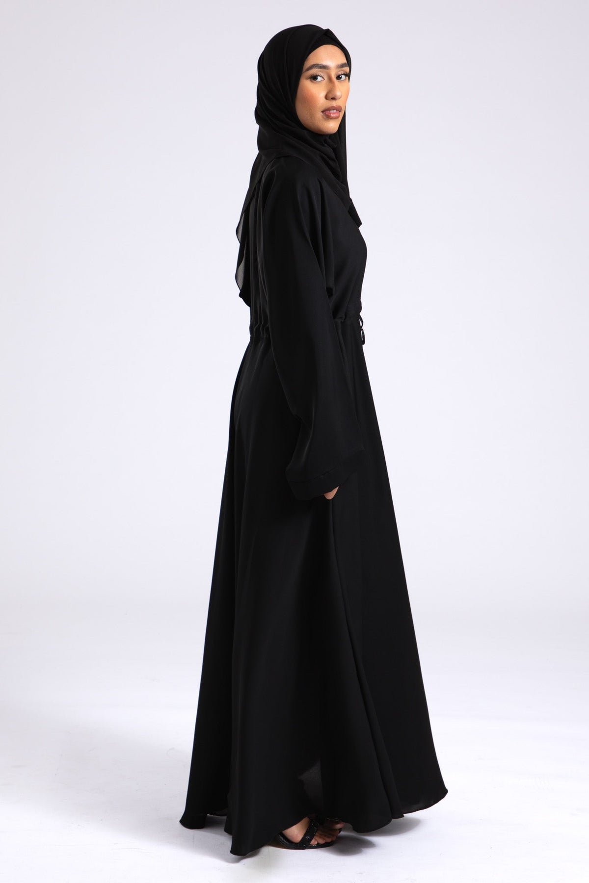 Plain Black Umbrella Cut Abaya With Inner Belt (Premium) Hayah Al-Muslimah
