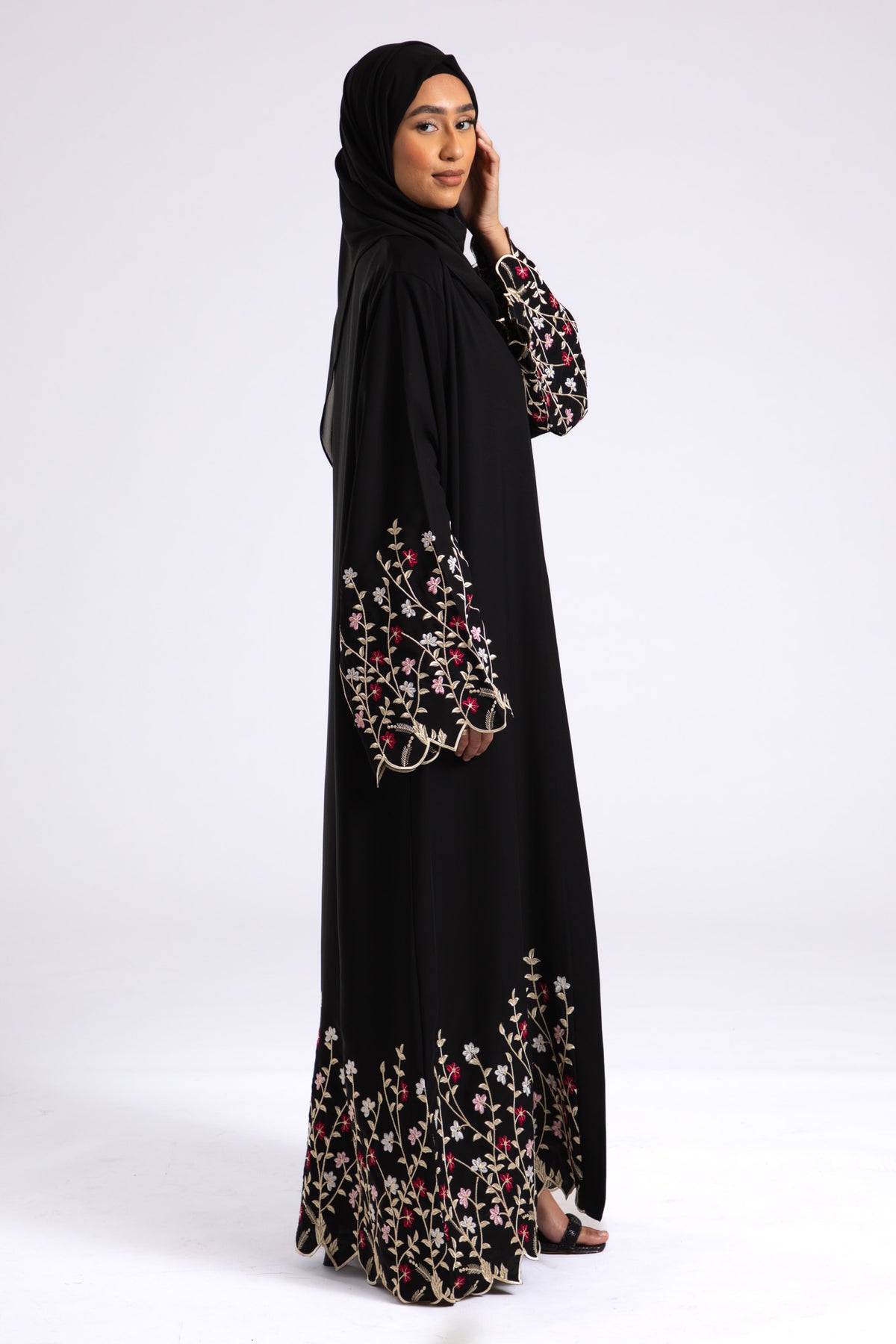 Zadina Abaya