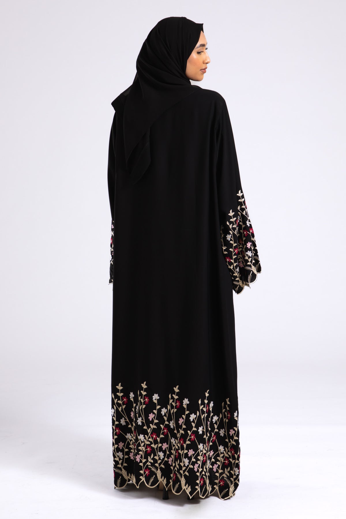 Zadina Abaya