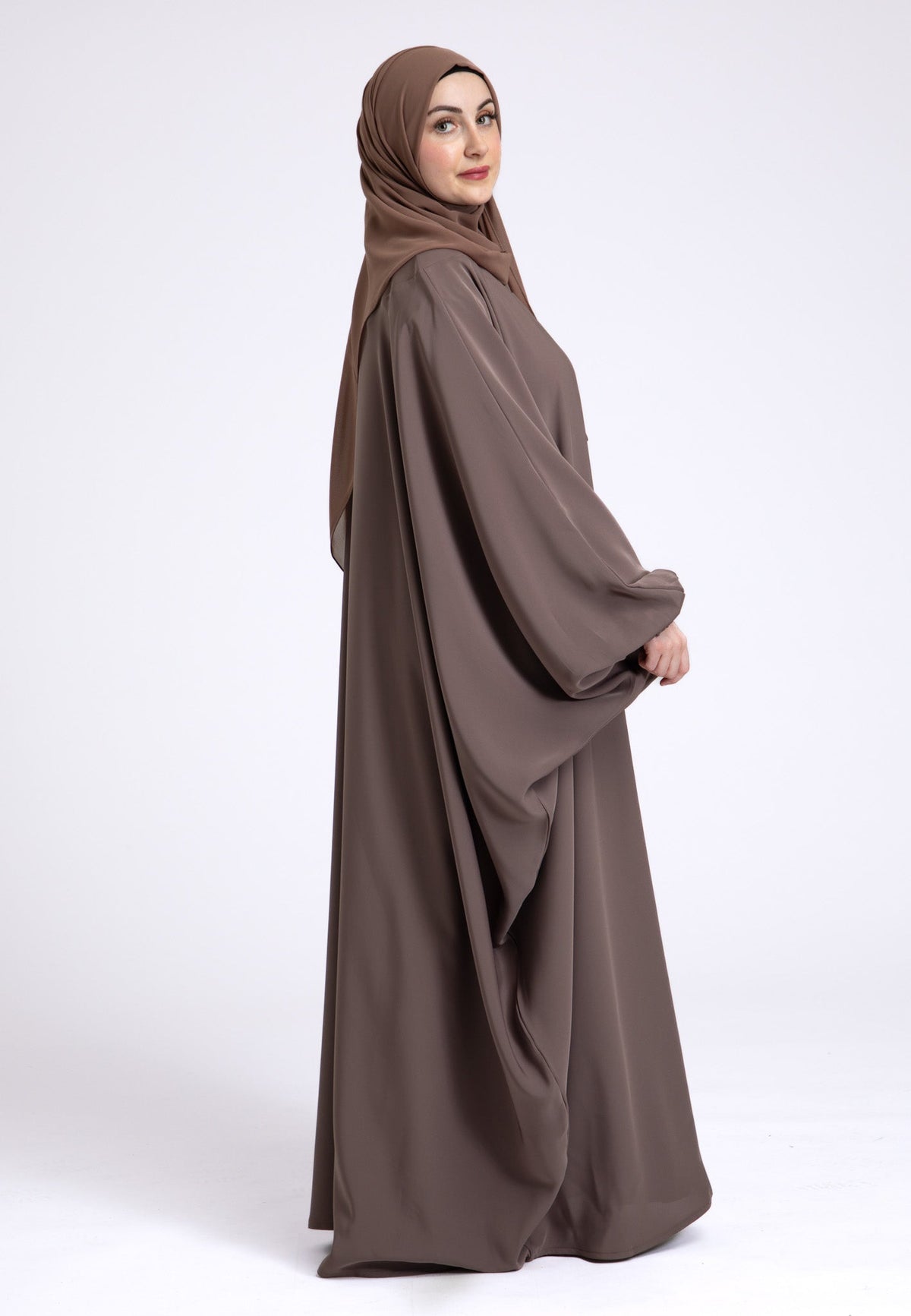 Classic Taupe Farasha With Elasticated Cuff Sleeves Hayah Al-Muslimah