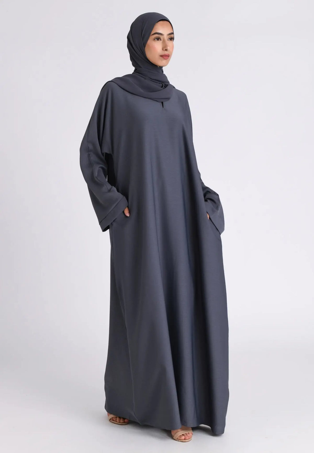 Grey Textured Abaya With Zip Pockets