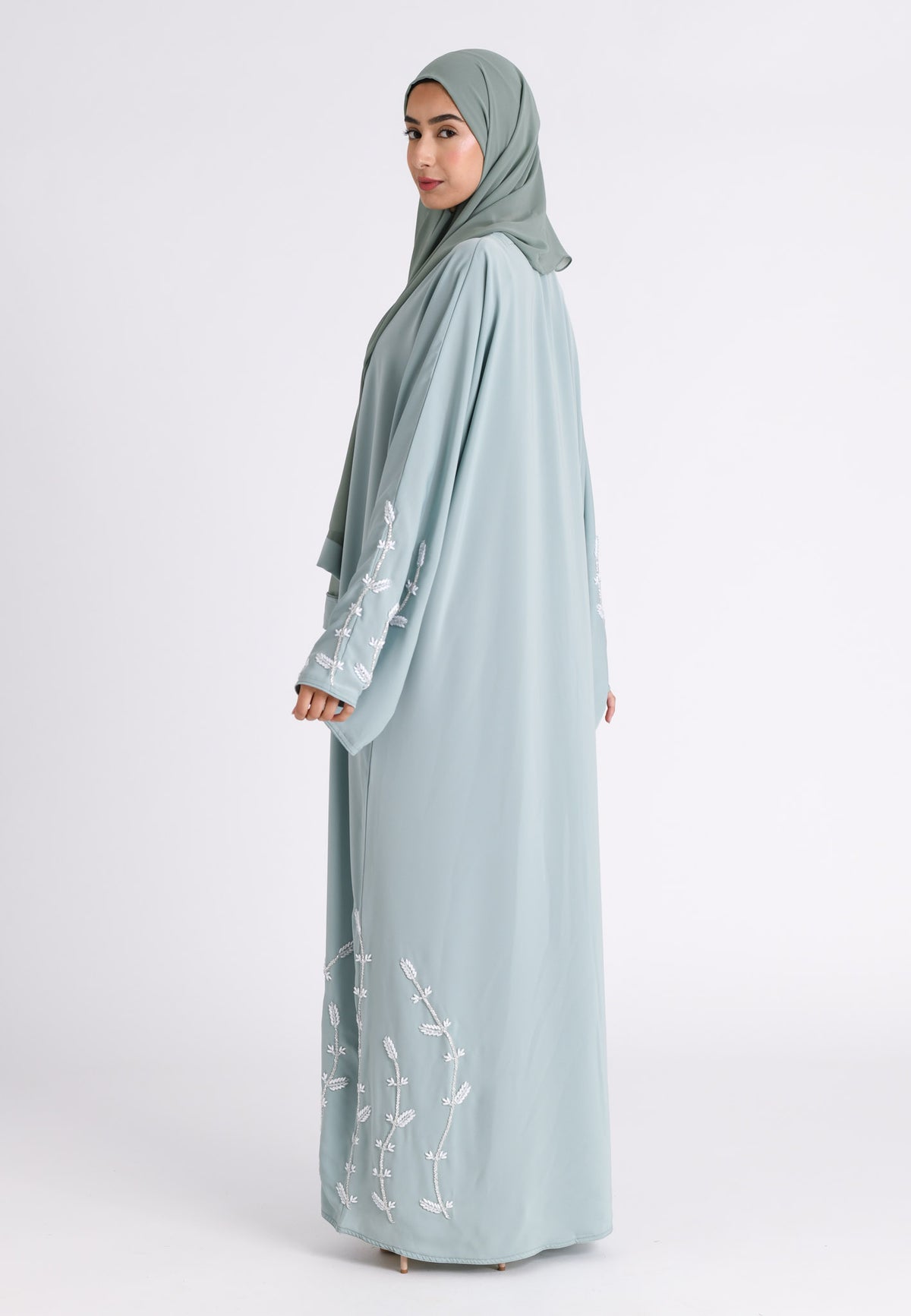 Luxury Maldives Closed Abaya
