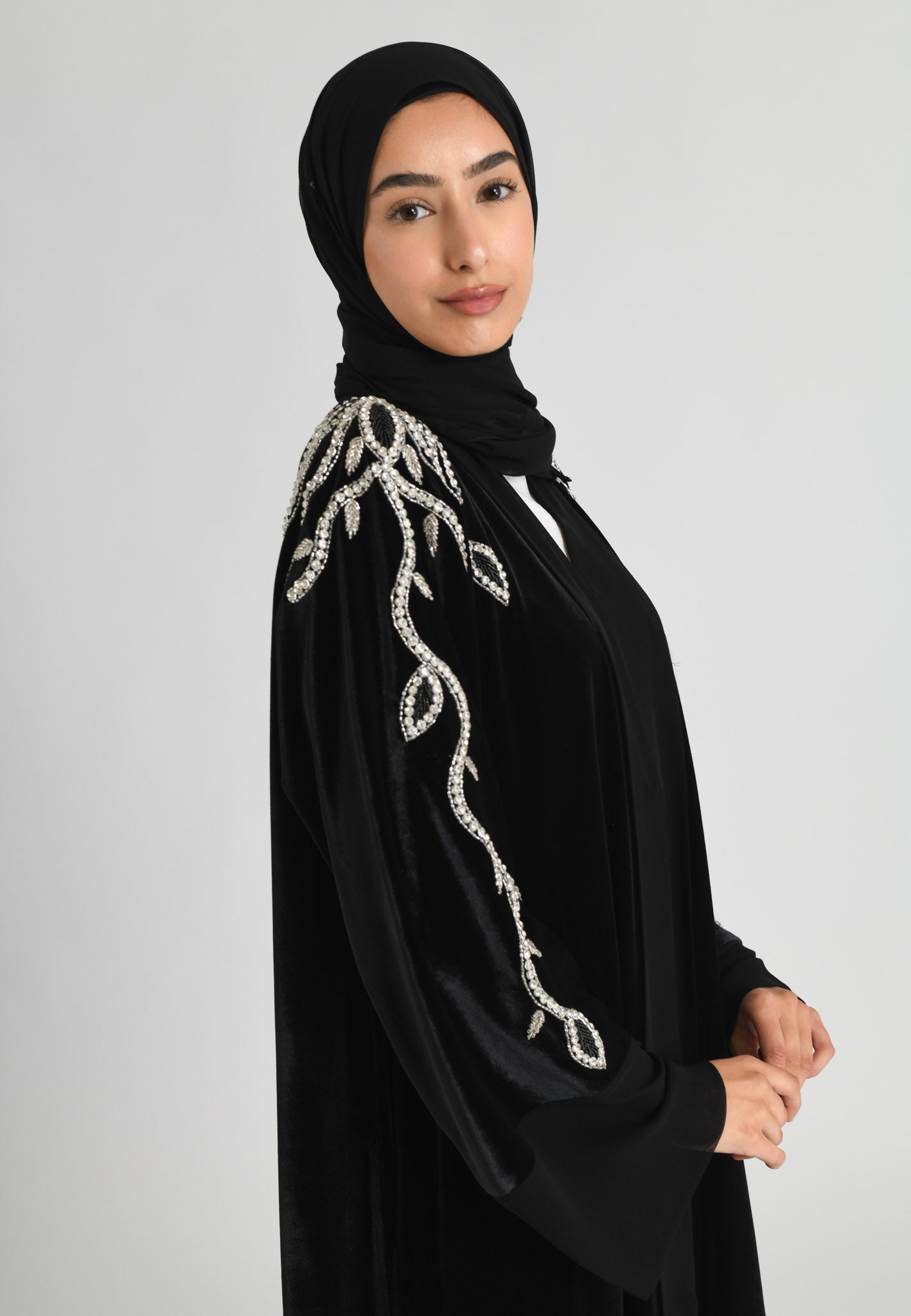 Black velvet open abaya on sale