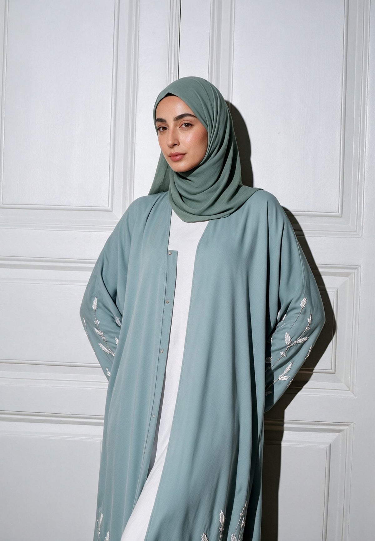 Luxury Maldives Open Abaya With Embellishments (Premium)