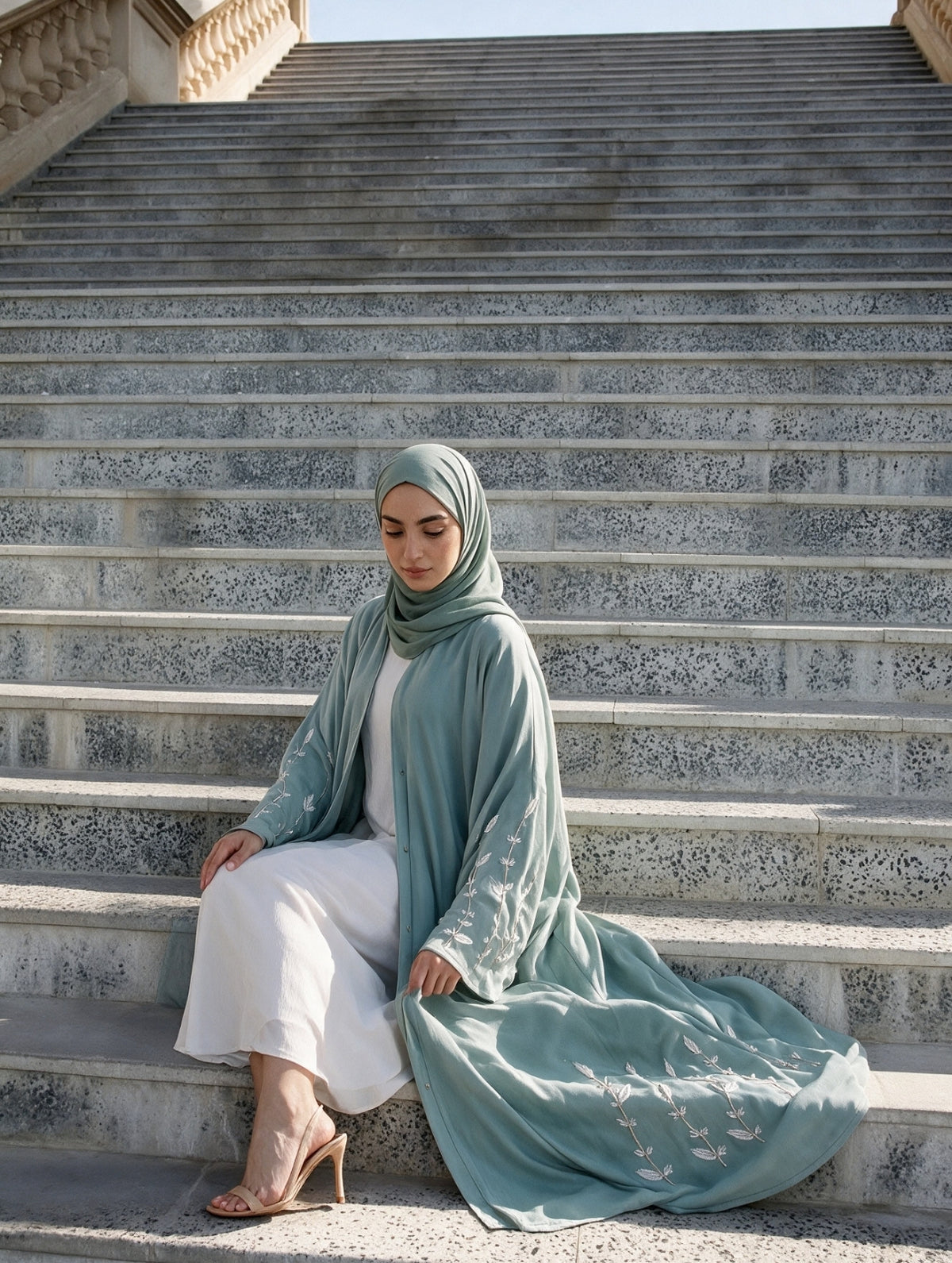 Luxury Maldives Open Abaya With Embellishments (Premium)