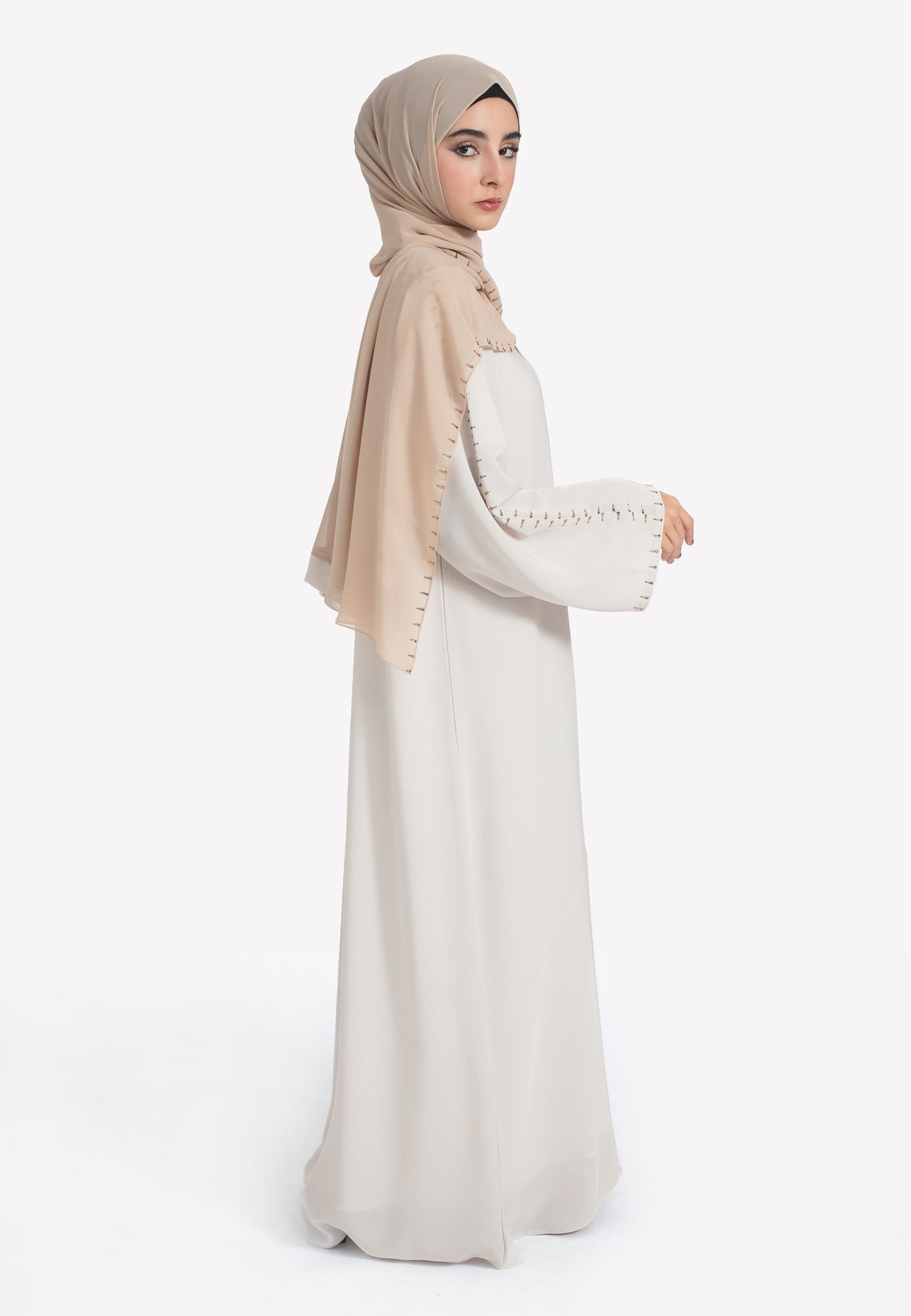 Minimal Beige Closed Abaya - Side