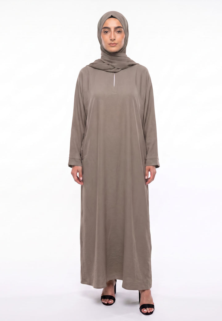 Luxury Mocha Everyday Closed Abaya with Zip Pockets – Crepe