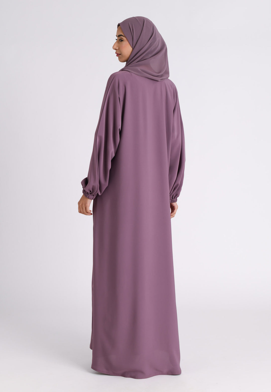Mulberry Closed Abaya with Zip Pockets