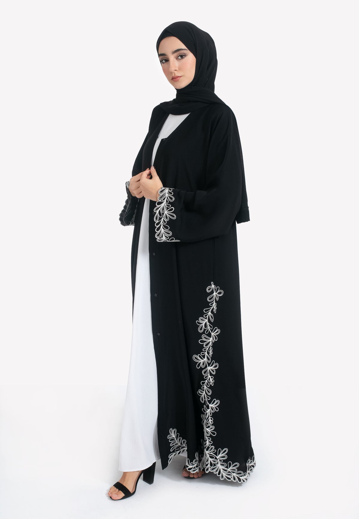 Khaleeji Embroidered Open Abaya - Side