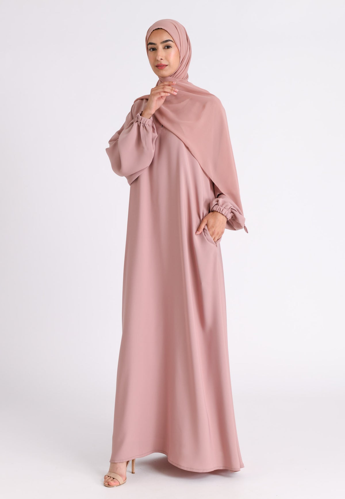 Nude Closed Abaya with Zip Pockets