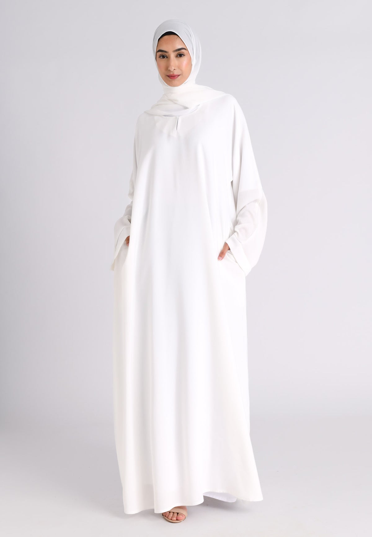 Off-White Textured Abaya With Pockets