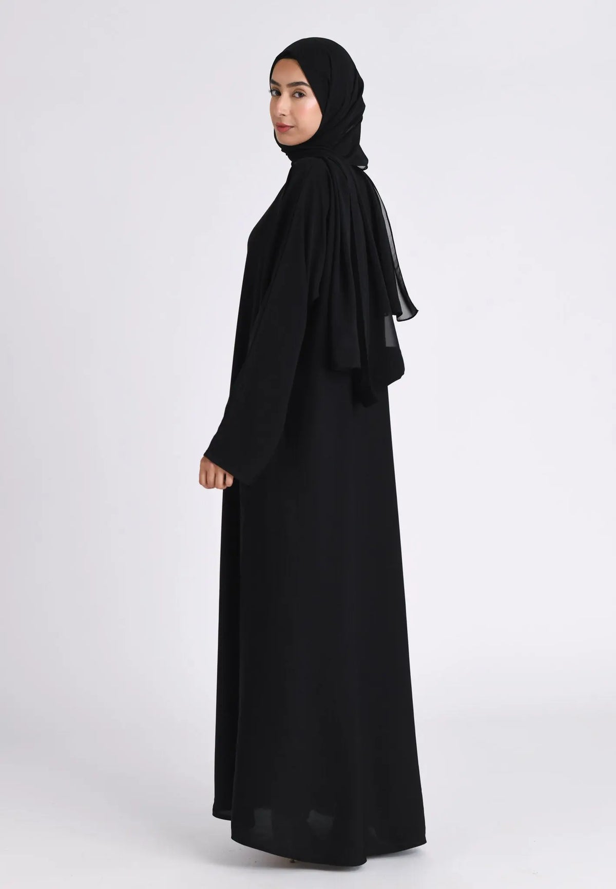 Plain Black Abaya with Zip Pockets