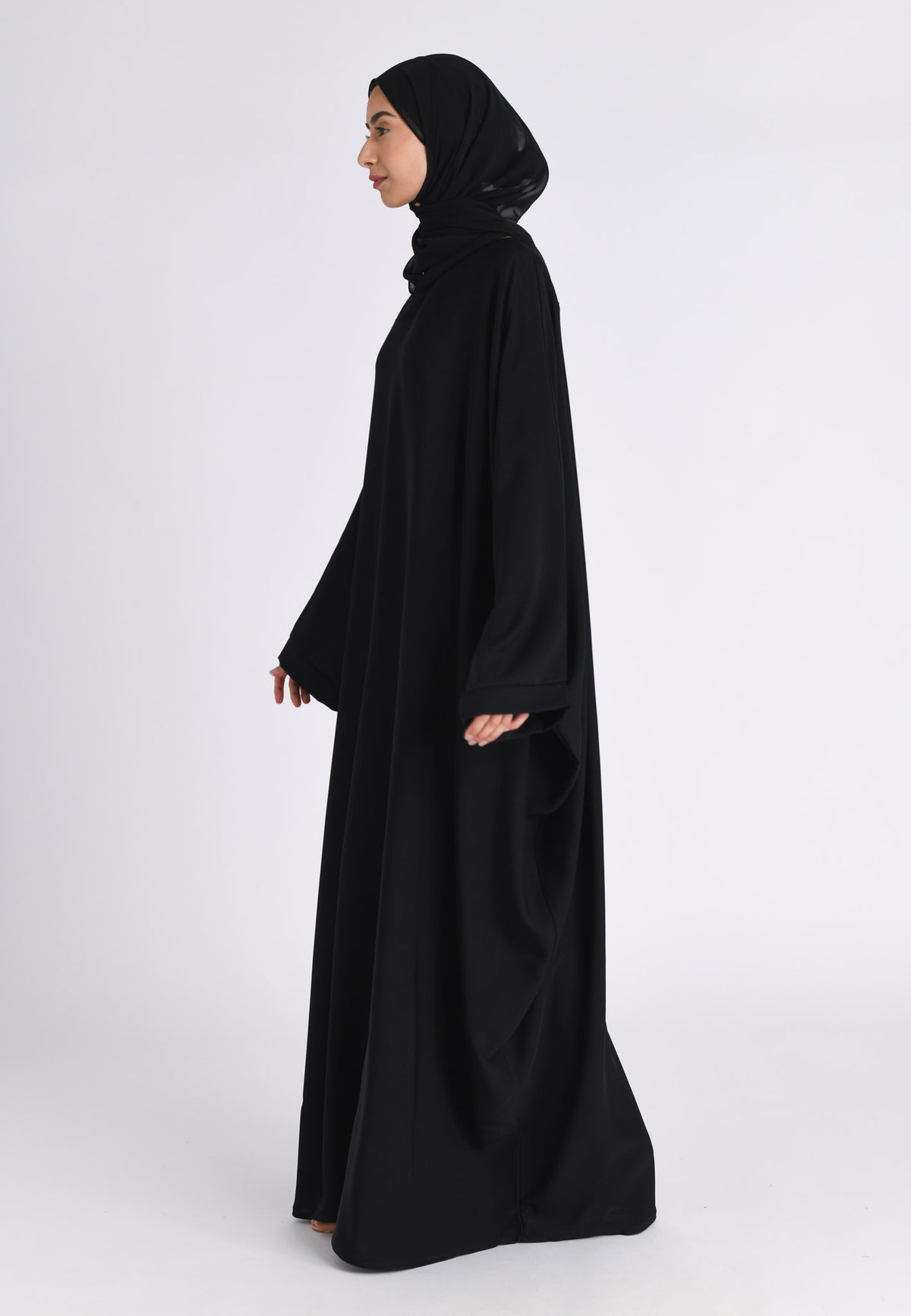 Plain Black Closed Farasha