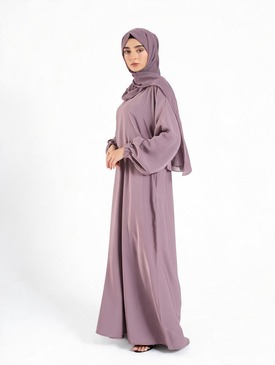Lilac Closed Abaya with Zip Pockets & Cuff Sleeves