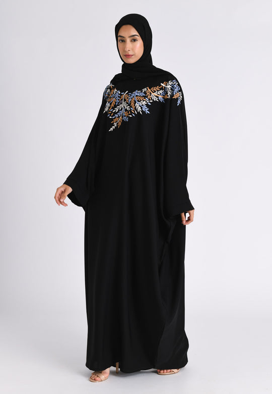 Minimal Black On Black Onyx Farasha