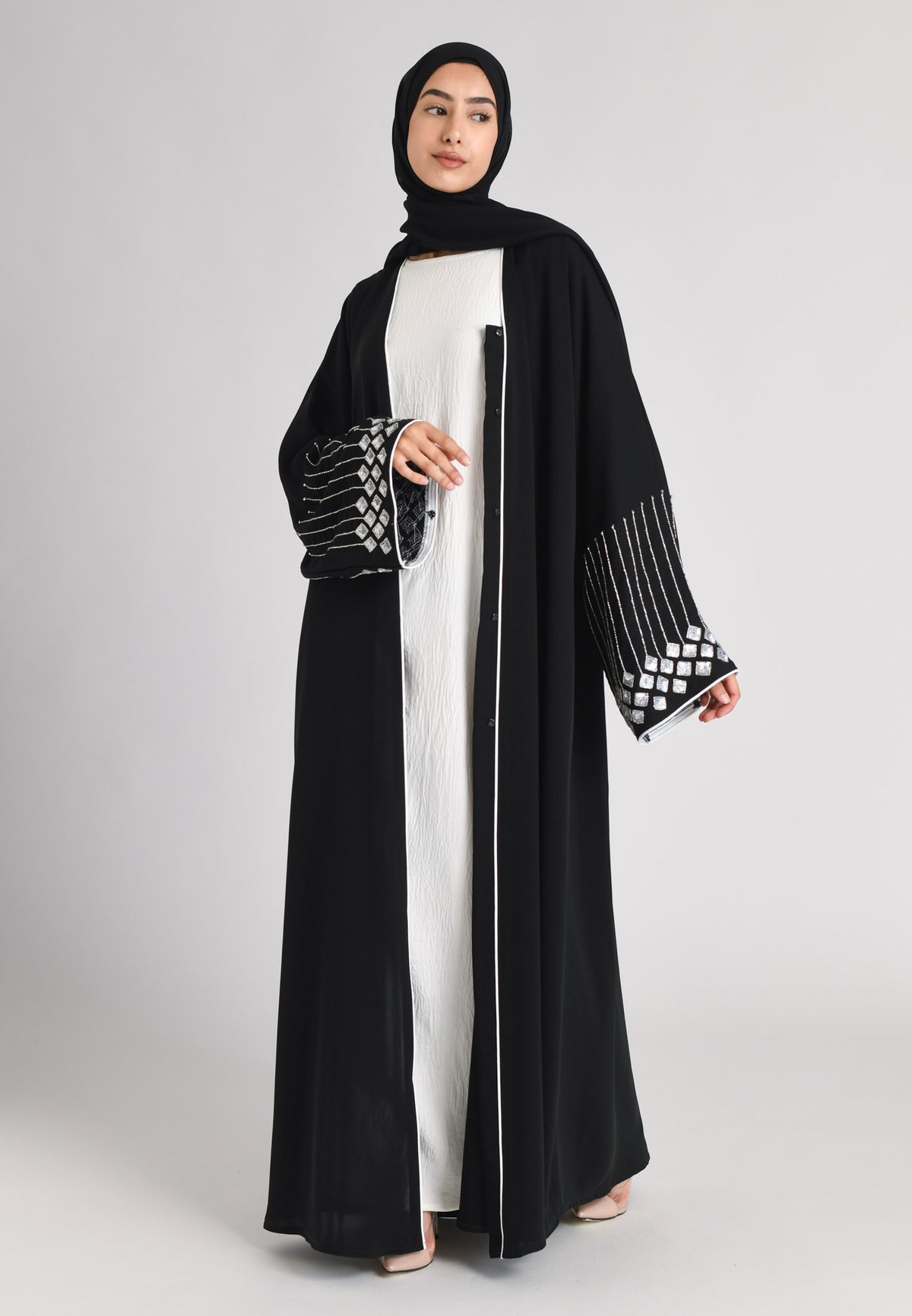 Qamaree Luxury Closed Sequin Abaya