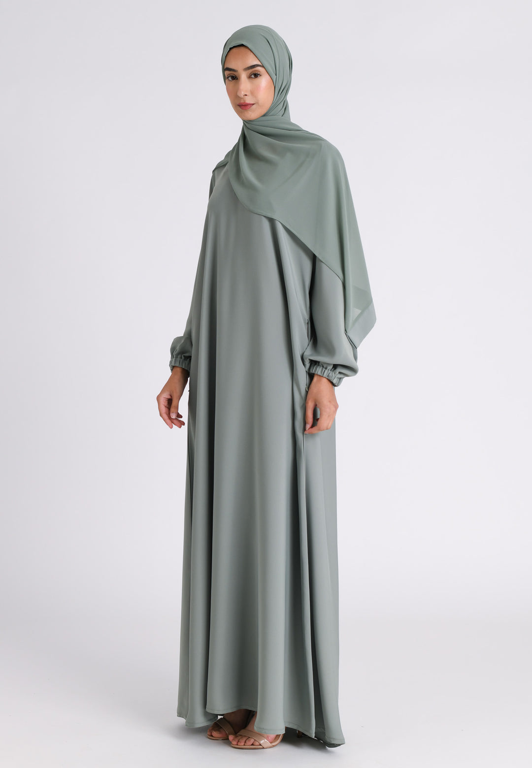 Plain sage Green Abaya with Zip Pockets For Hajj & Umrah Online Hayah Al-Muslimah Plain sage Green Abaya with Zip Pockets For Hajj & Umrah Online Hayah Al-Muslimah