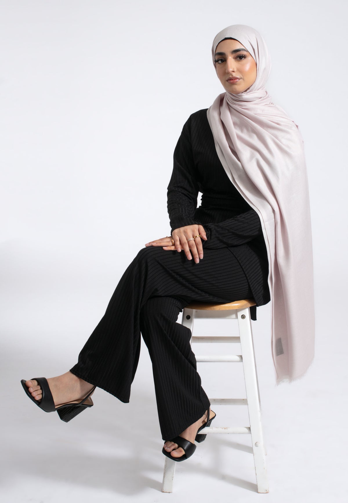 Snow White Modal Hijab