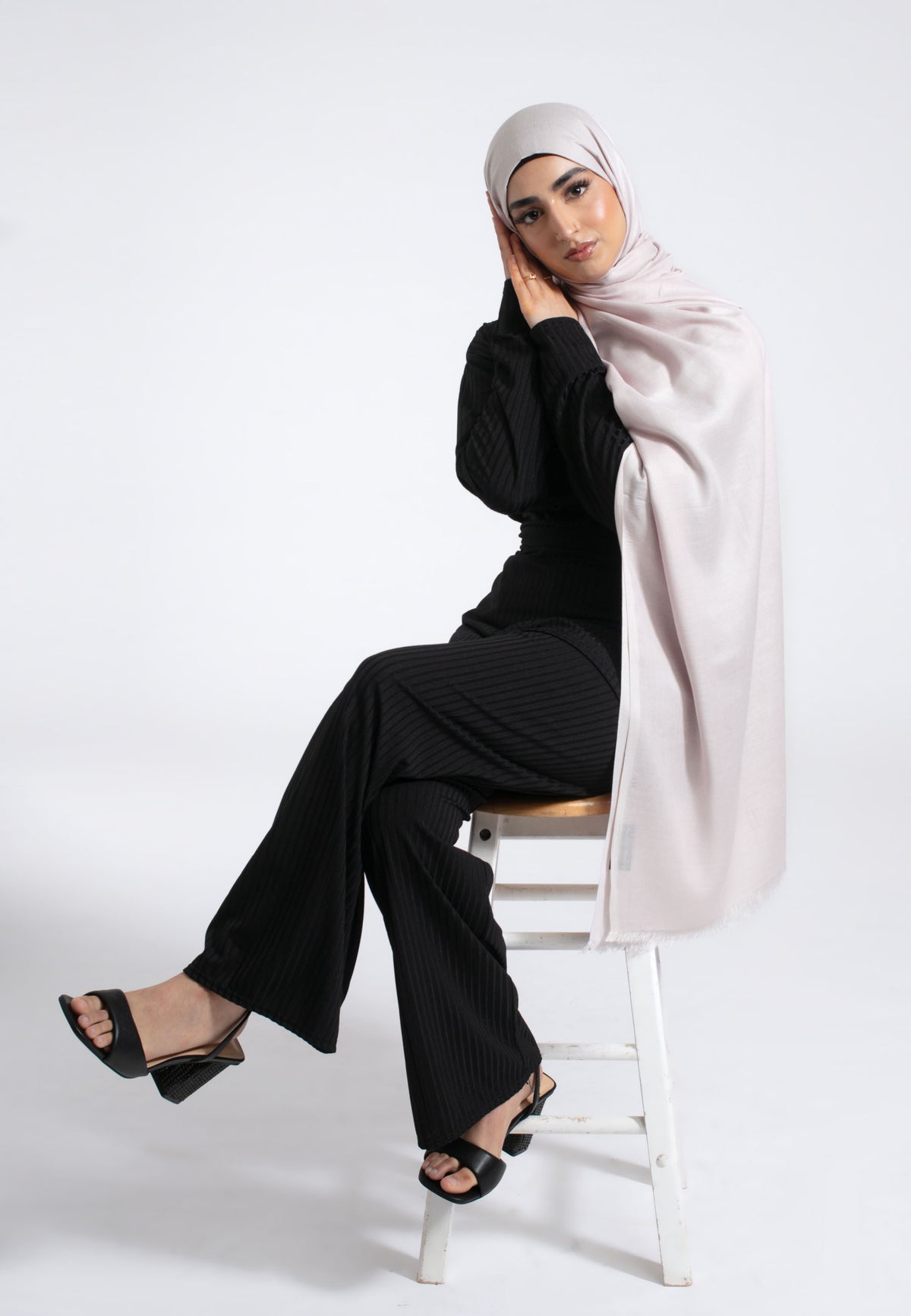 Snow White Modal Hijab