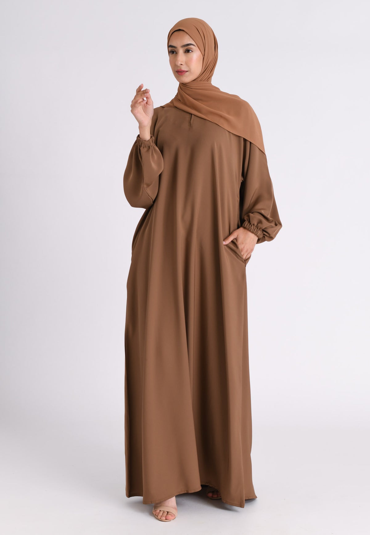 Toffee Closed Abaya with Zip Pockets