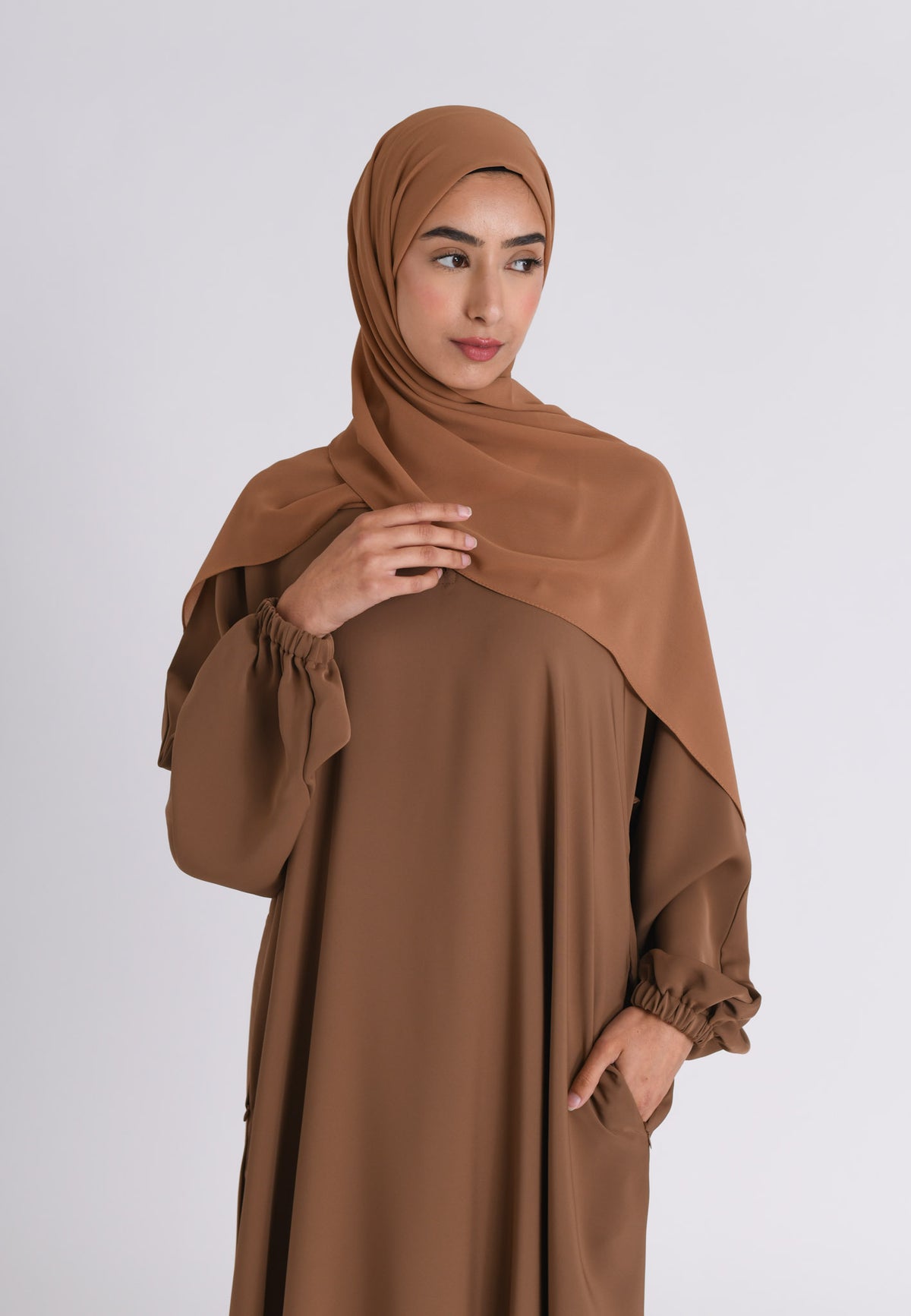 Toffee Closed Abaya with Zip Pockets